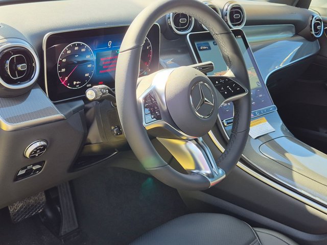 New 2027 Mercedes-Benz GLC 300 image 3