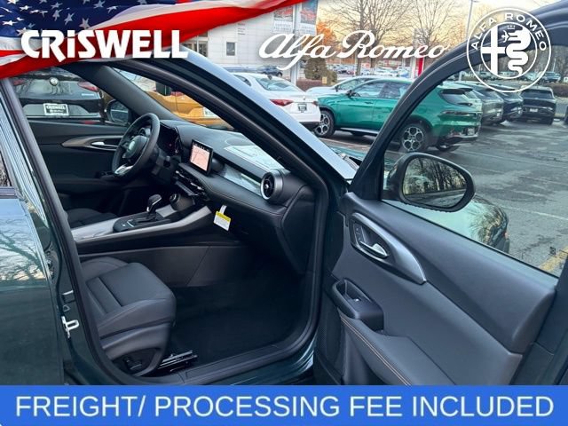 New 2026 Alfa Romeo Tonale w/ Black Premium Package AWD/4WD image 36