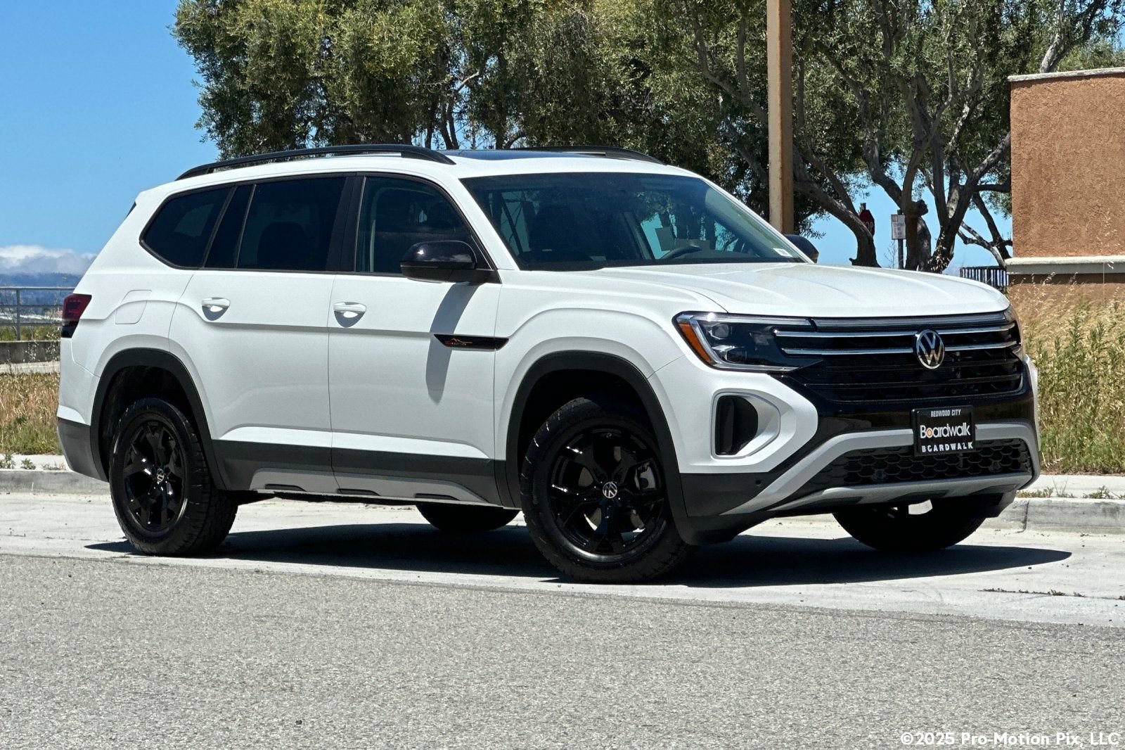 New 2026 Volkswagen Atlas Peak Edition