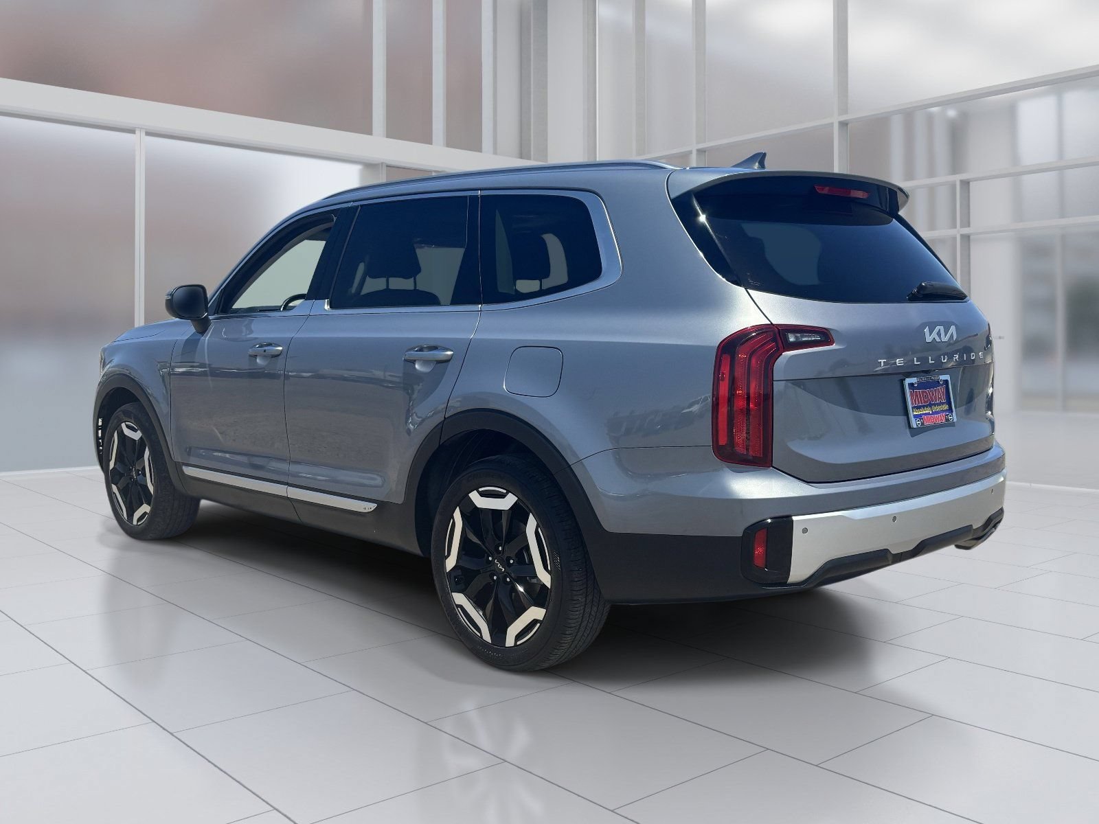 Used 2024 Kia Telluride S w/ S Sunroof Package FWD image 3