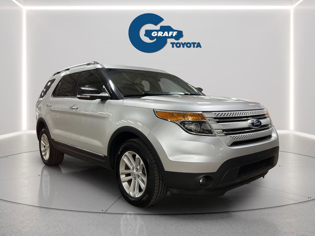 Used 2014 Ford Explorer XLT image 11