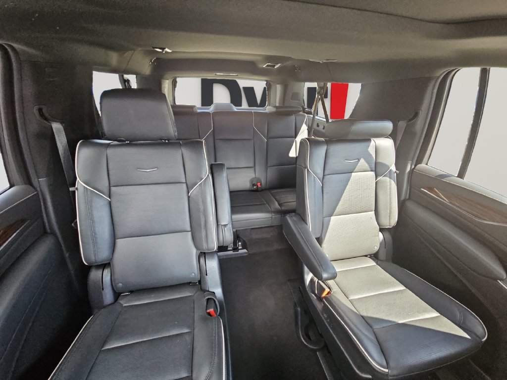 Used 2022 Cadillac Escalade ESV Premium Luxury AWD/4WD image 17