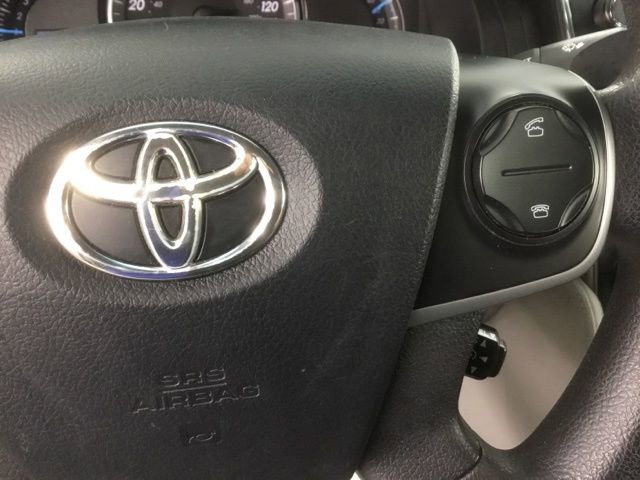 Used 2012 Toyota Camry LE image 26