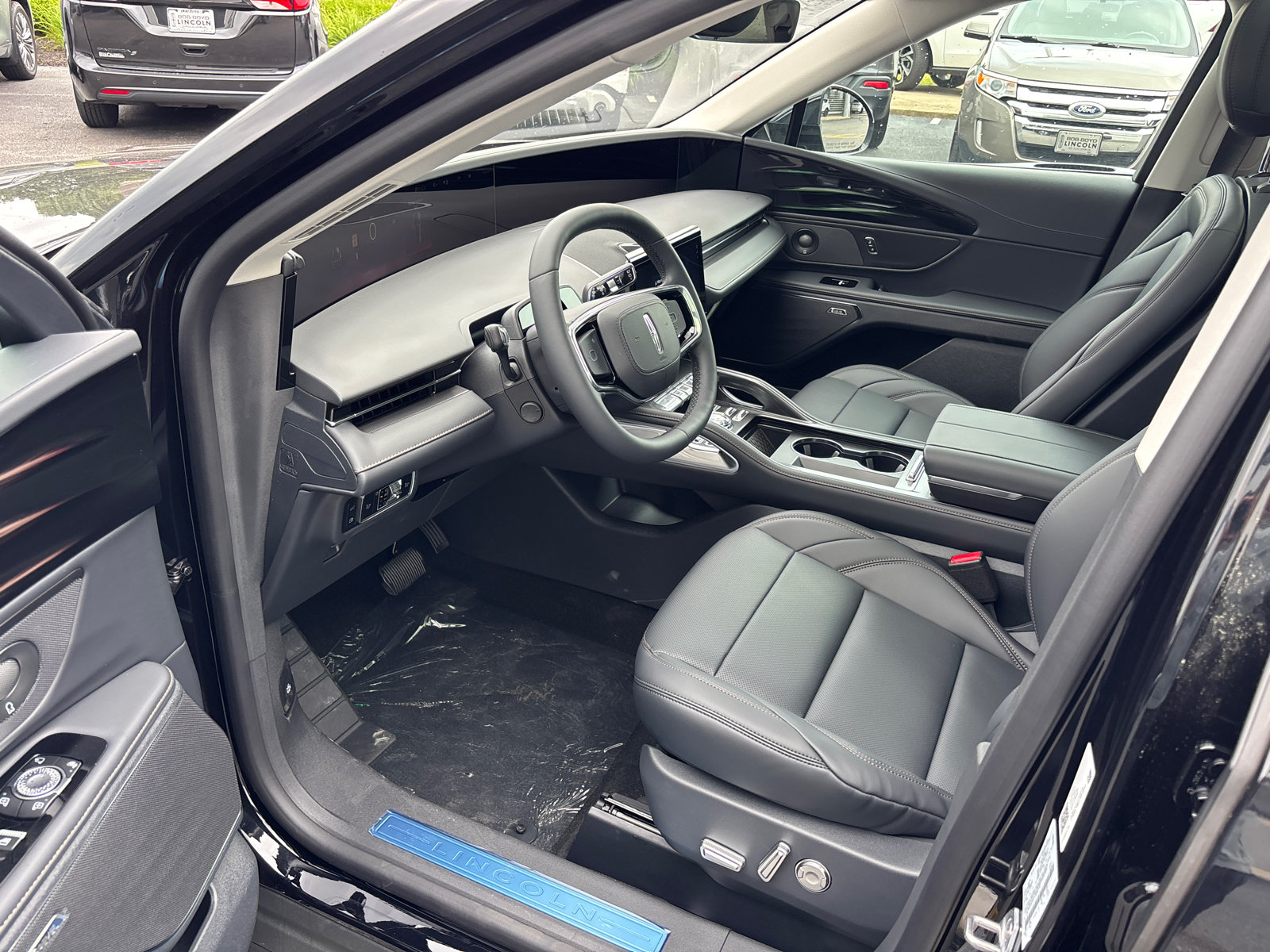 New 2026 Lincoln Nautilus Premier w/ Equipment Group 102A AWD/4WD image 25