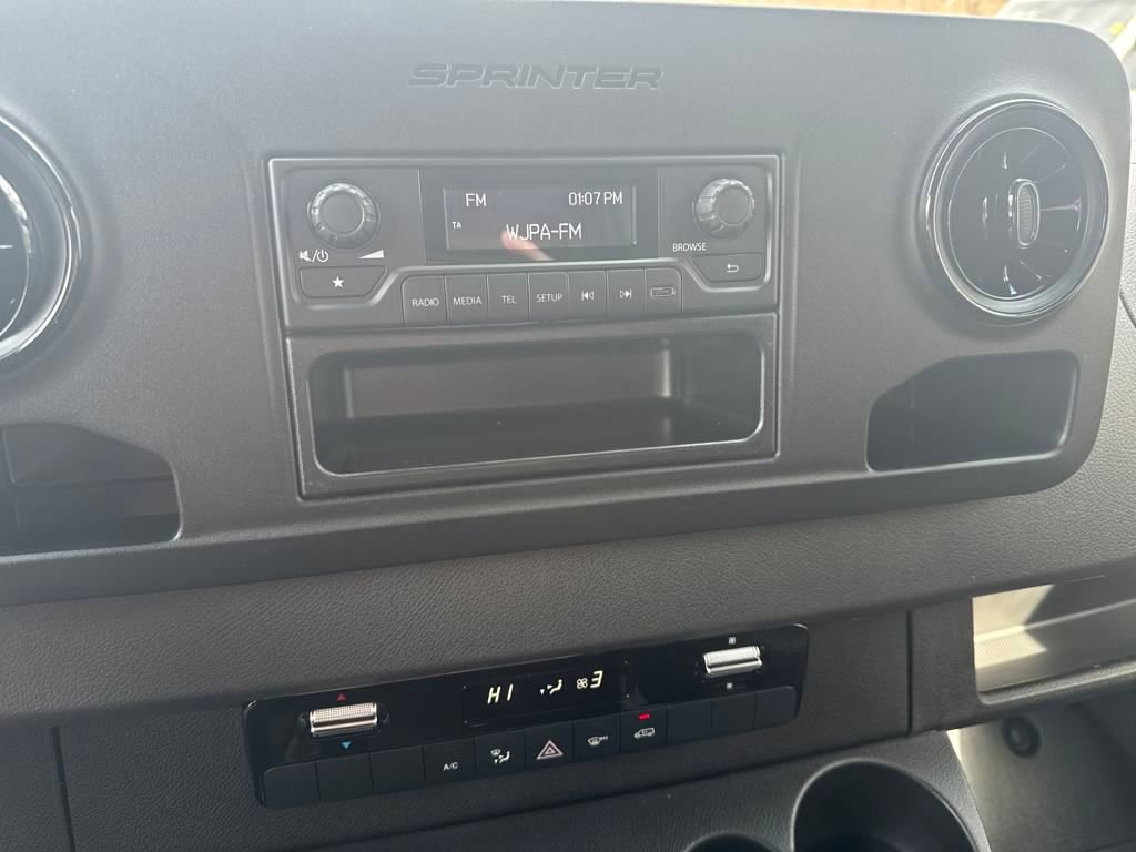 New 2025 Mercedes-Benz Sprinter 2500 image 18