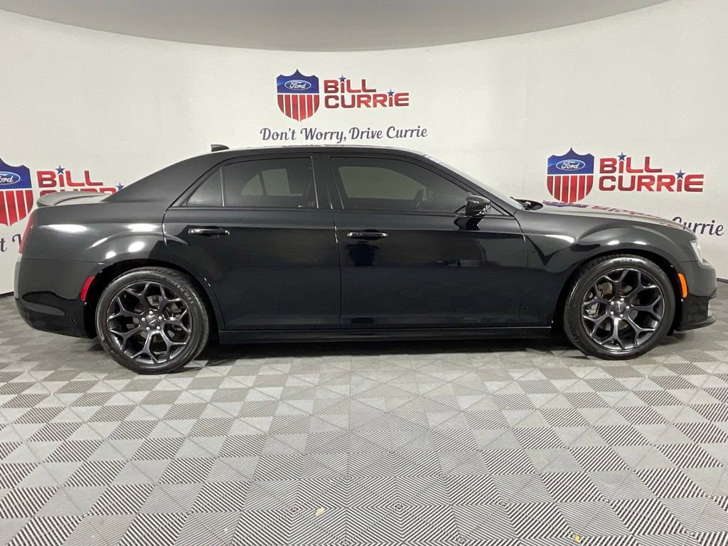 Used 2020 Chrysler 300 S image 2