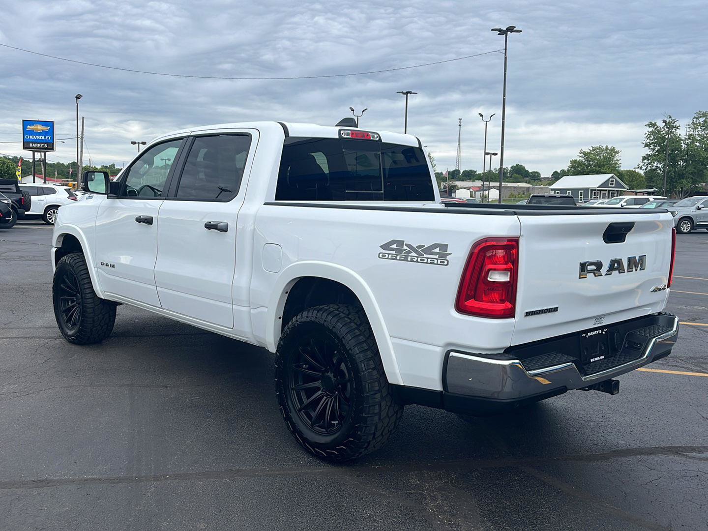 Used 2025 RAM 1500 Big Horn AWD/4WD image 3