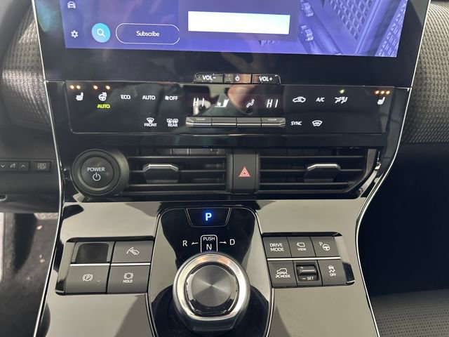 Used 2023 Subaru Solterra Limited image 23