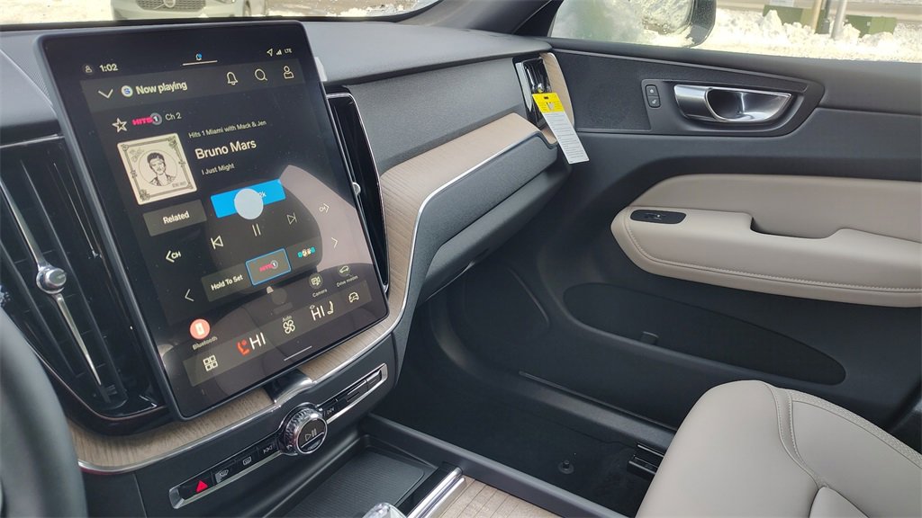 New 2026 Volvo XC60 B5 Plus w/ Protection Package Premier image 23