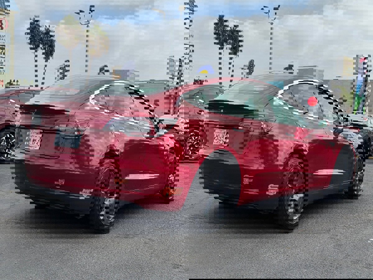 Used 2019 Tesla Model 3 Standard Range Plus image 11