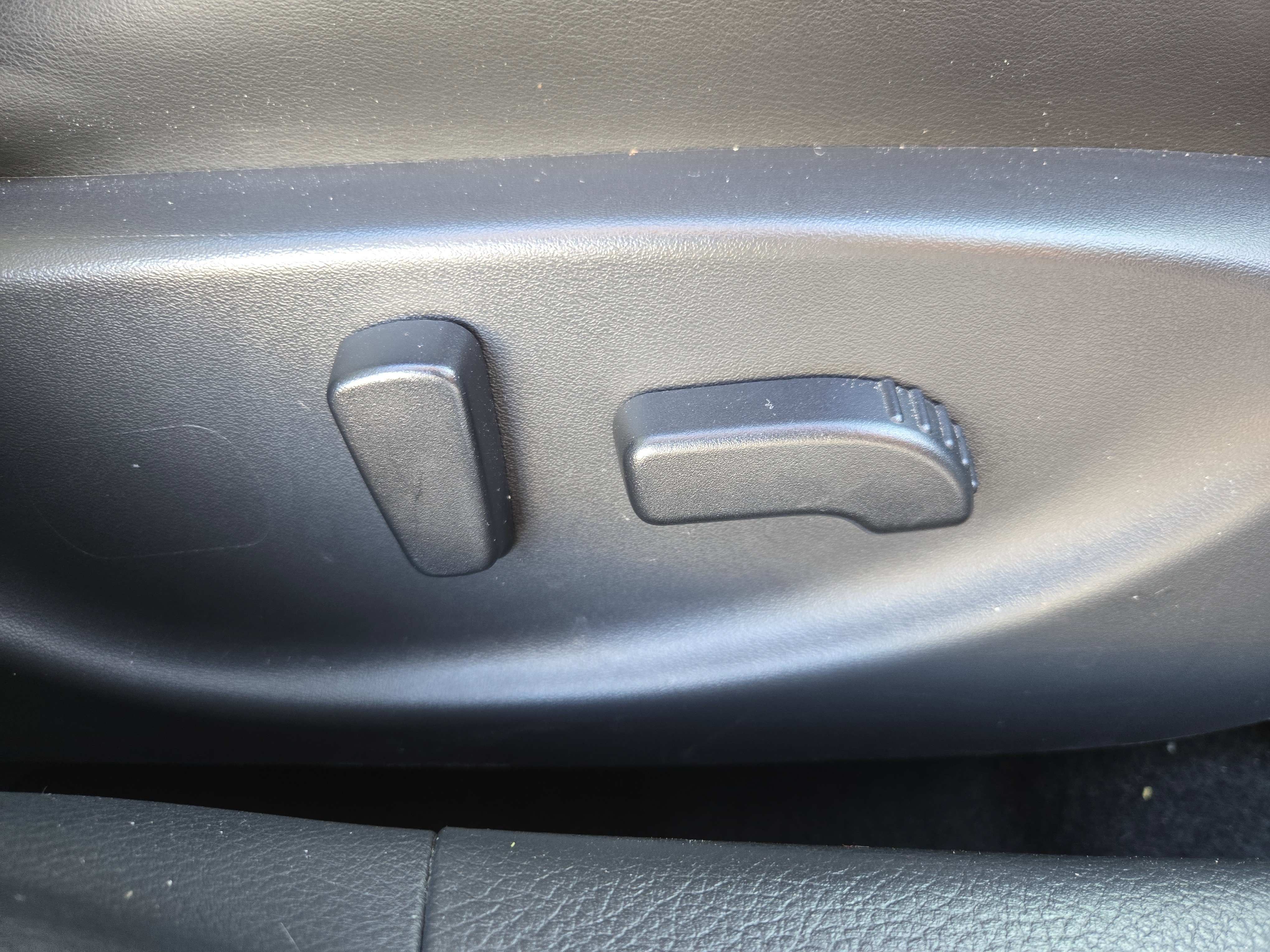 Used 2021 Nissan Maxima SR w/ Sport Mat Group image 25