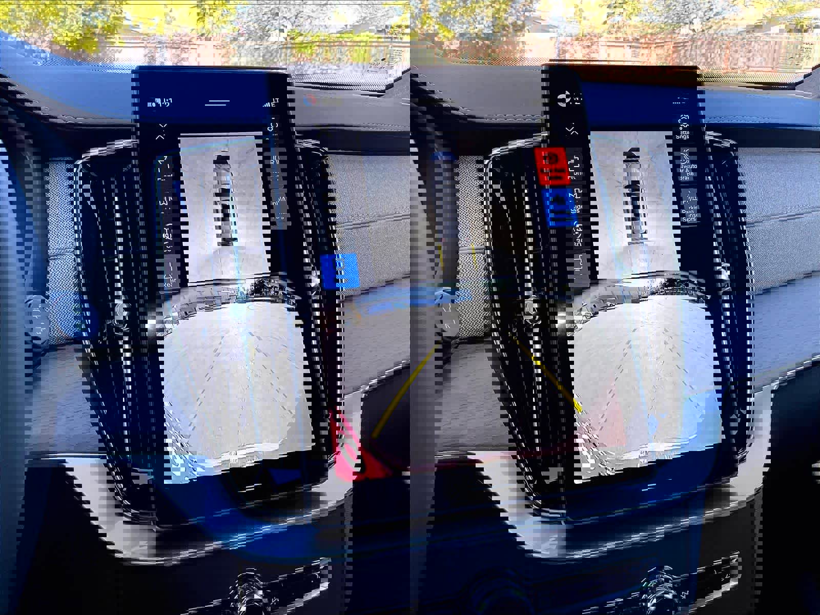 New 2026 Volvo XC90 T8 Plus w/ Protection Package Premier image 20