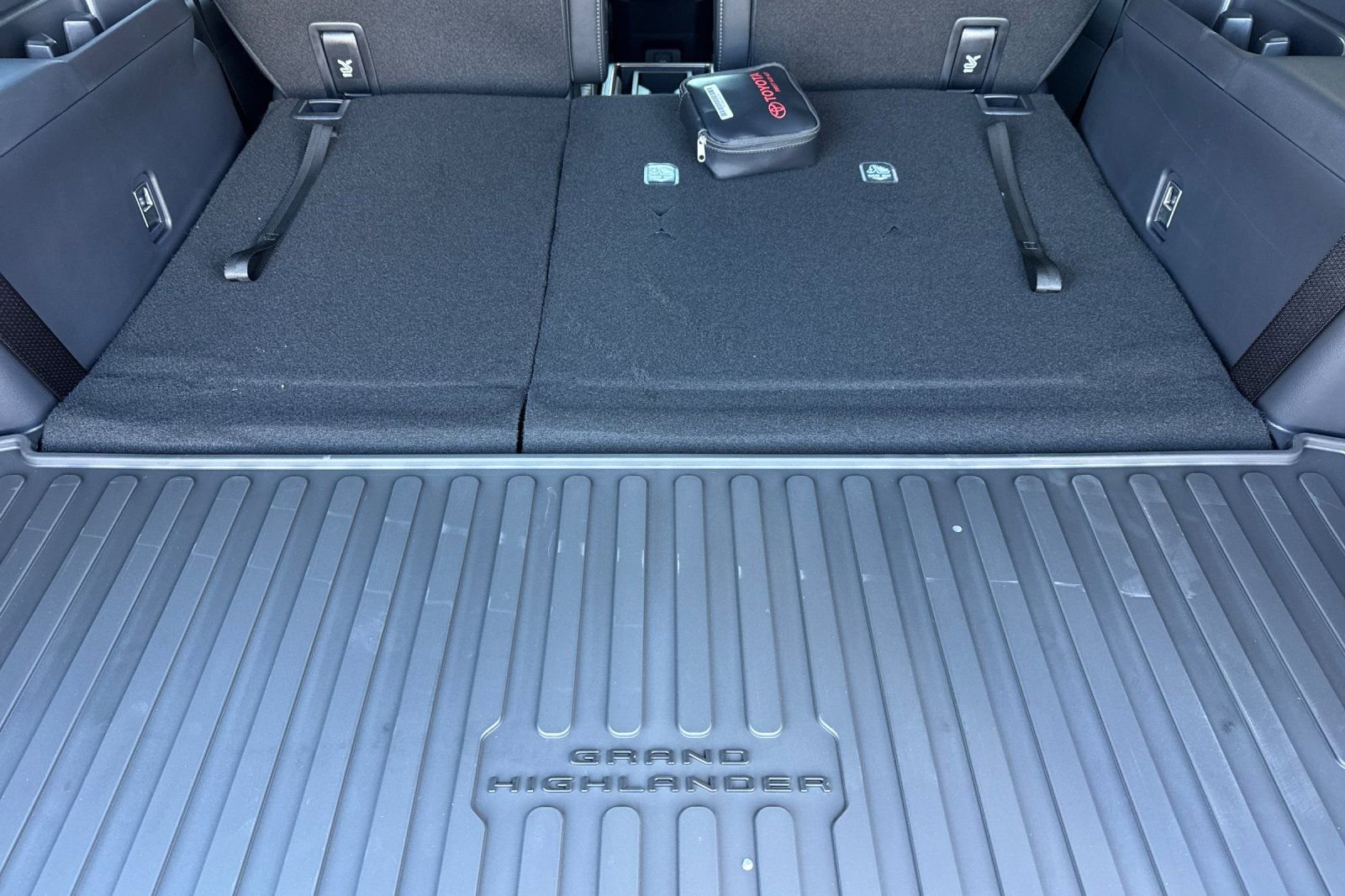 Certified 2025 Toyota Grand Highlander AWD Hybrid image 21