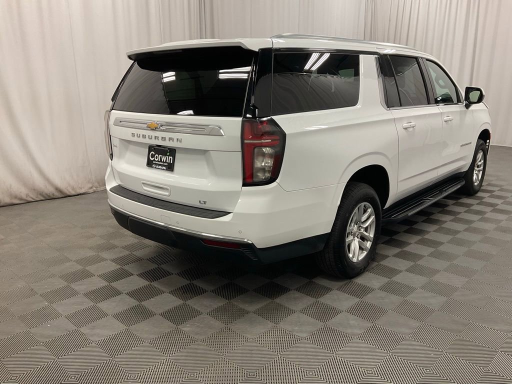 Used 2024 Chevrolet Suburban LT image 13