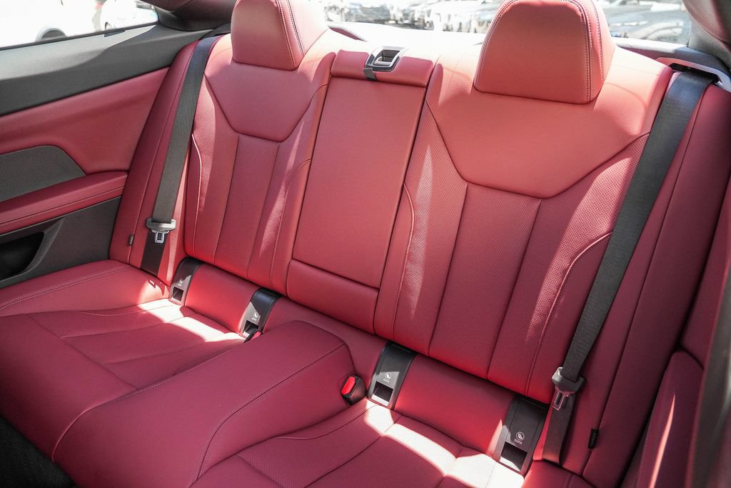 Used 2026 BMW M440i Coupe RWD image 19
