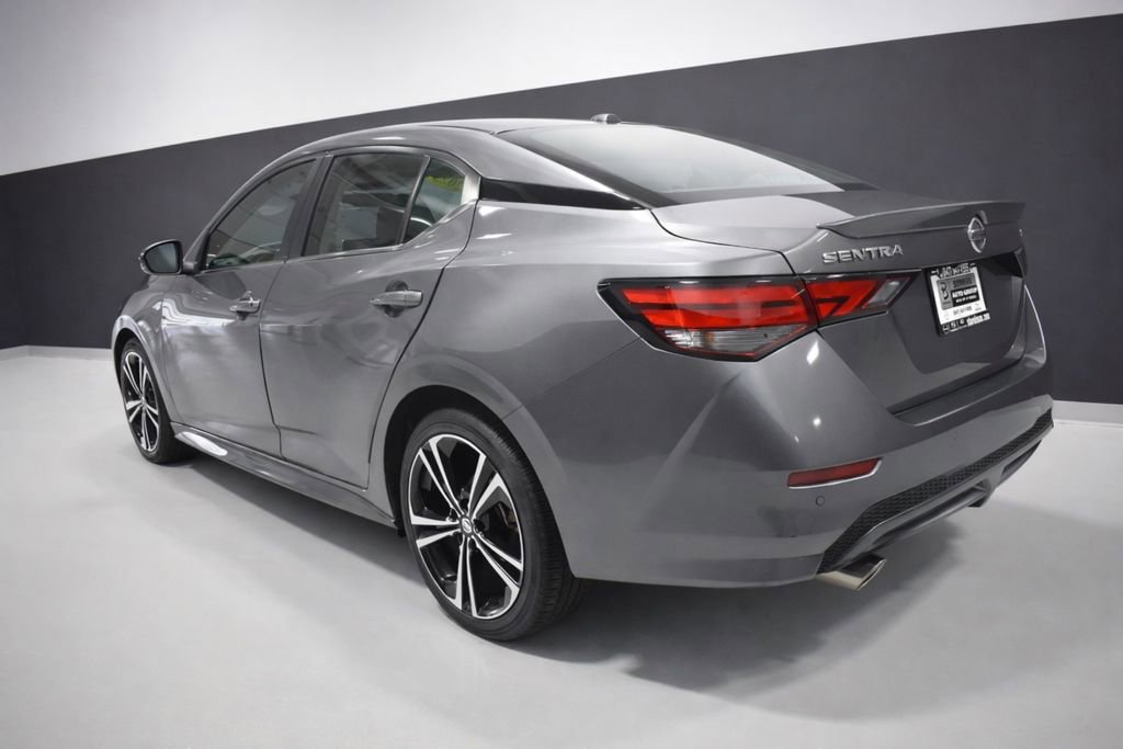 Used 2023 Nissan Sentra SR w/ Electronics Package image 3