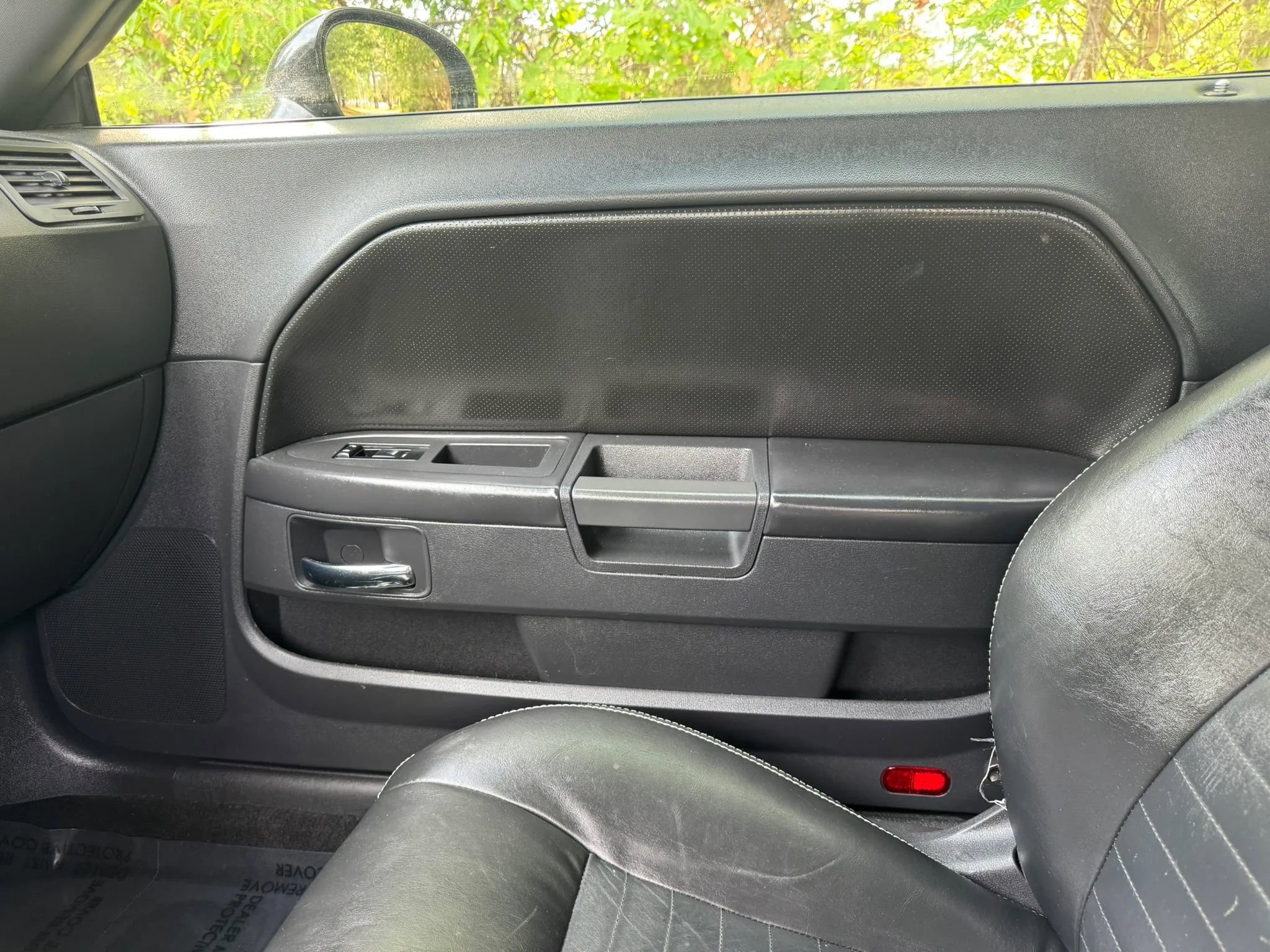 Used 2009 Dodge Challenger SE image 7