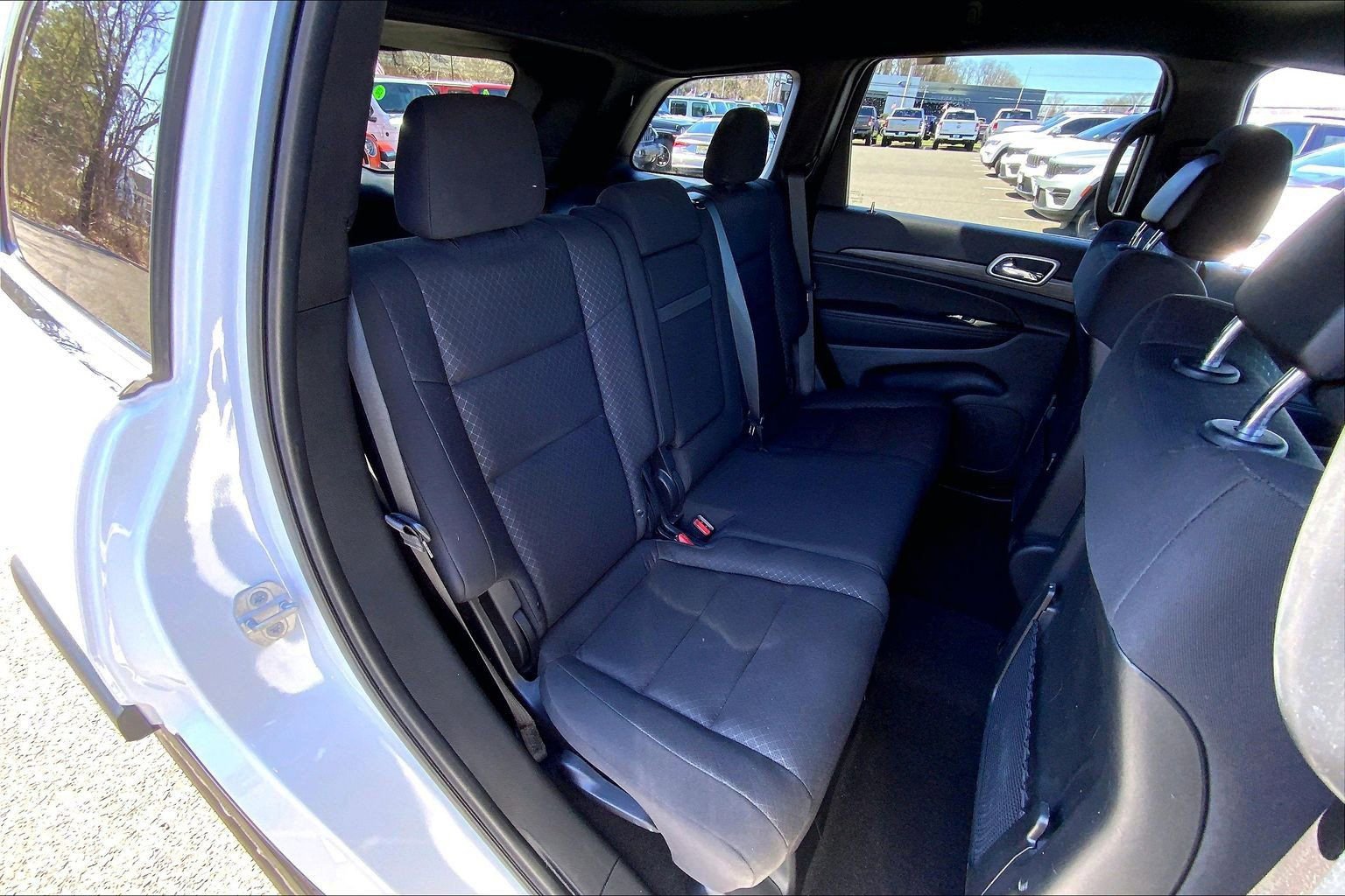 Certified 2021 Jeep Grand Cherokee Laredo AWD/4WD image 18