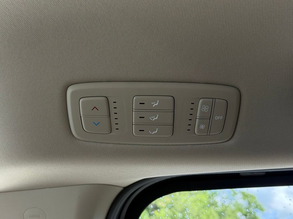 Used 2024 Kia Carnival LX FWD image 50
