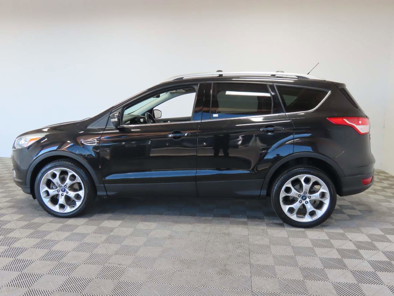 Used 2013 Ford Escape Titanium w/ Parking Technology Pkg image 5
