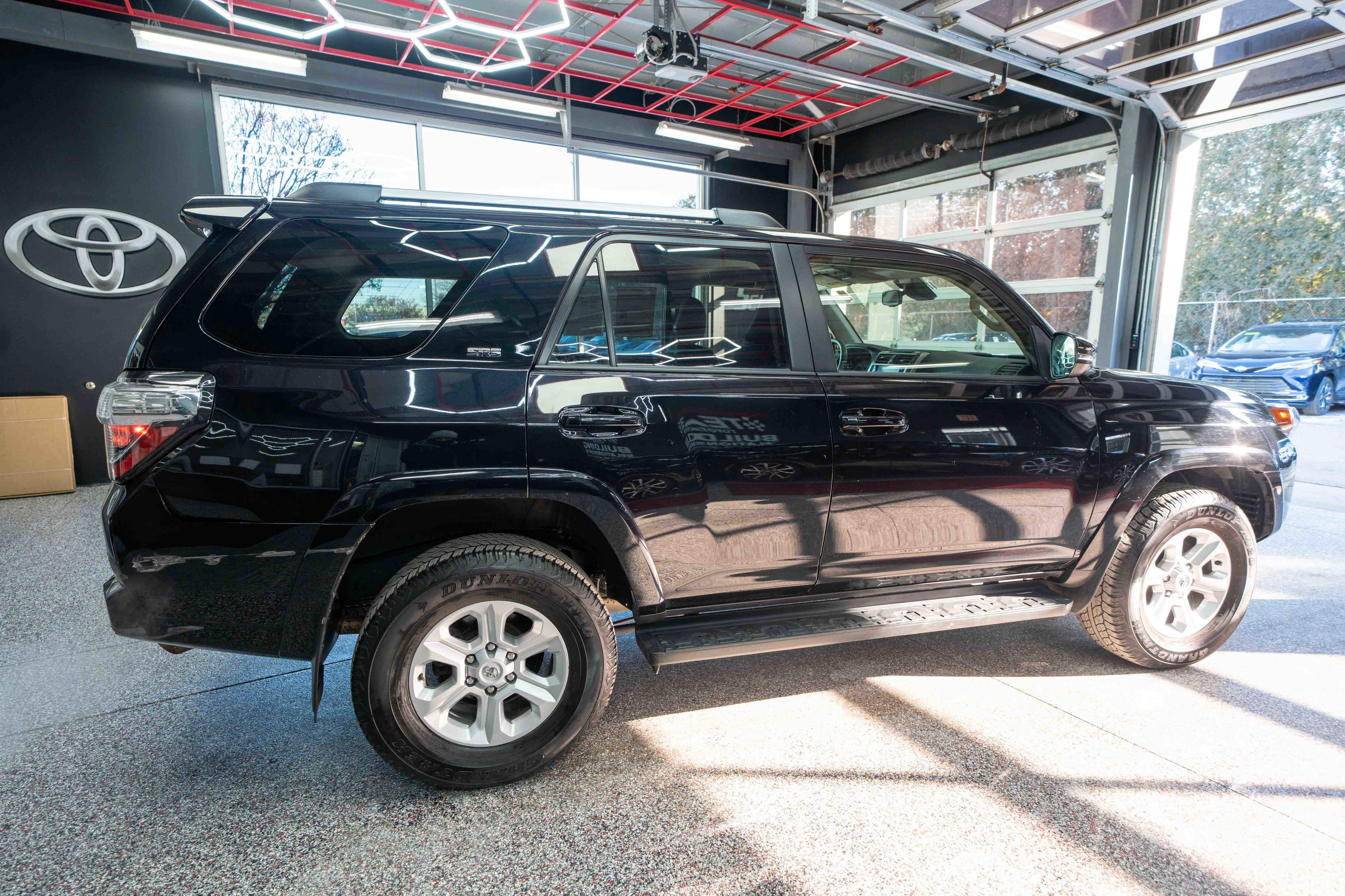 Used 2024 Toyota 4Runner SR5 Premium image 4