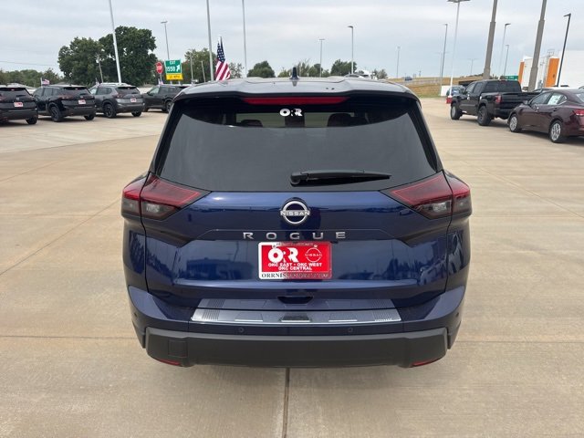 New 2026 Nissan Rogue SV image 4