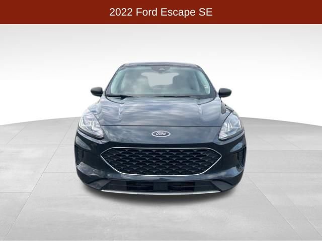 Used 2022 Ford Escape SE w/ Cold Weather Package image 2