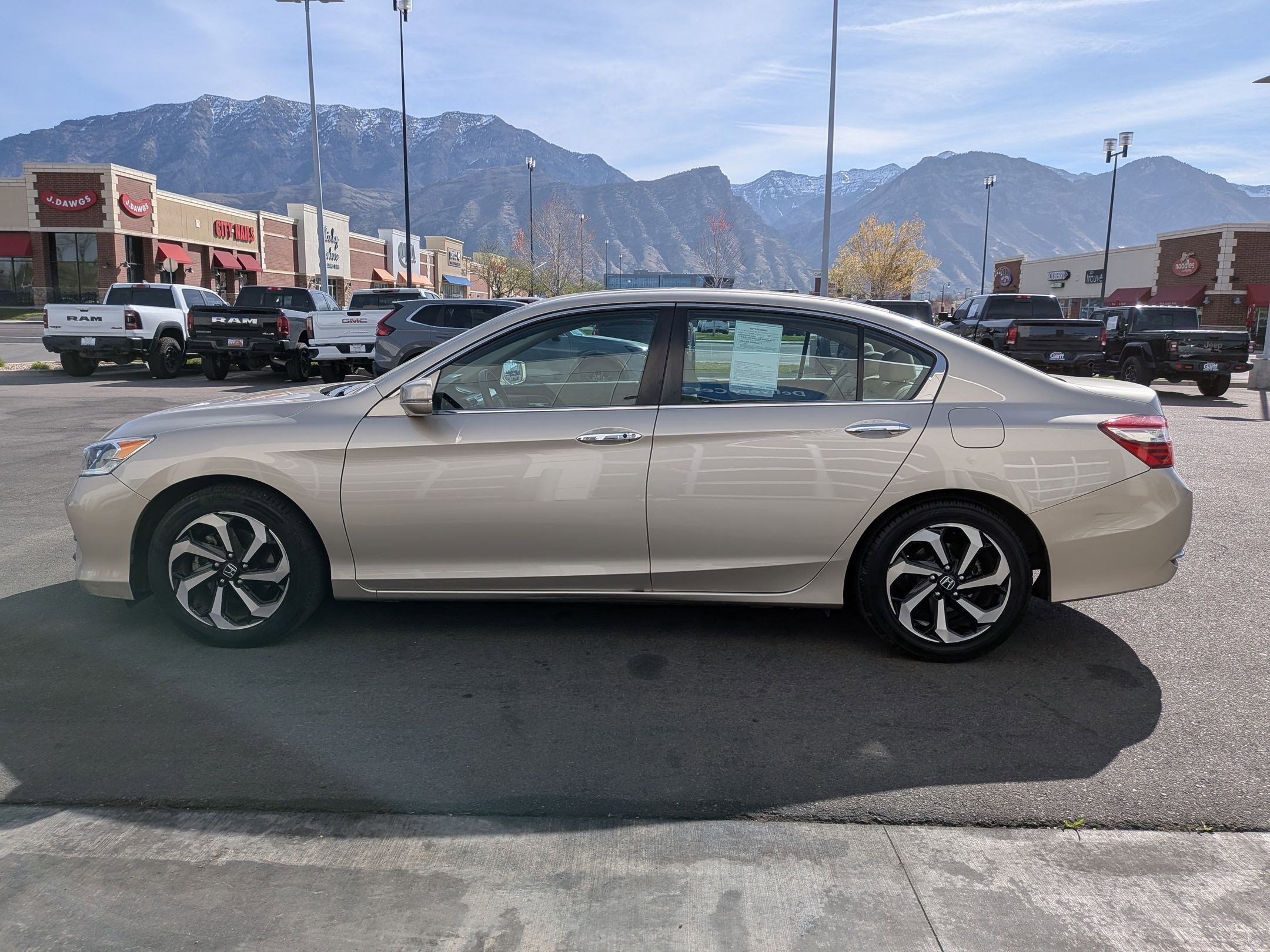 Used 2016 Honda Accord EX-L image 9