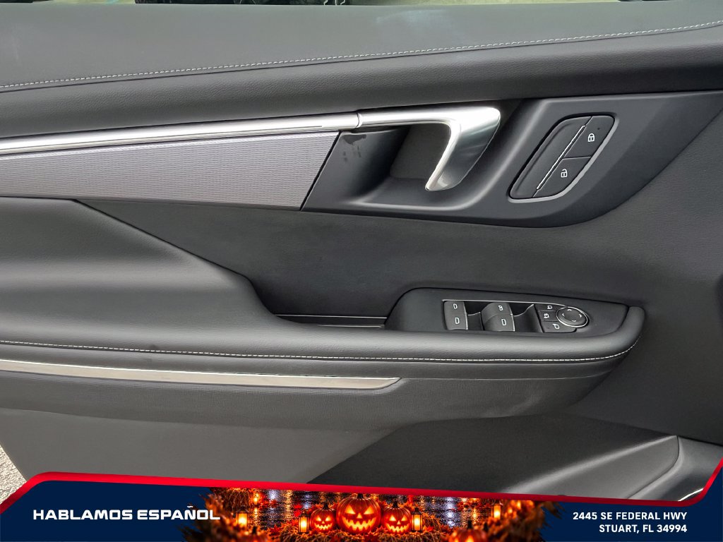 Certified 2025 Buick Enclave Sport Touring w/ Super Cruise Package FWD image 24