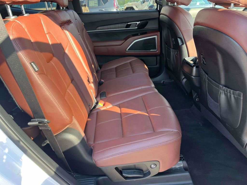 Used 2024 Kia Telluride EX image 10