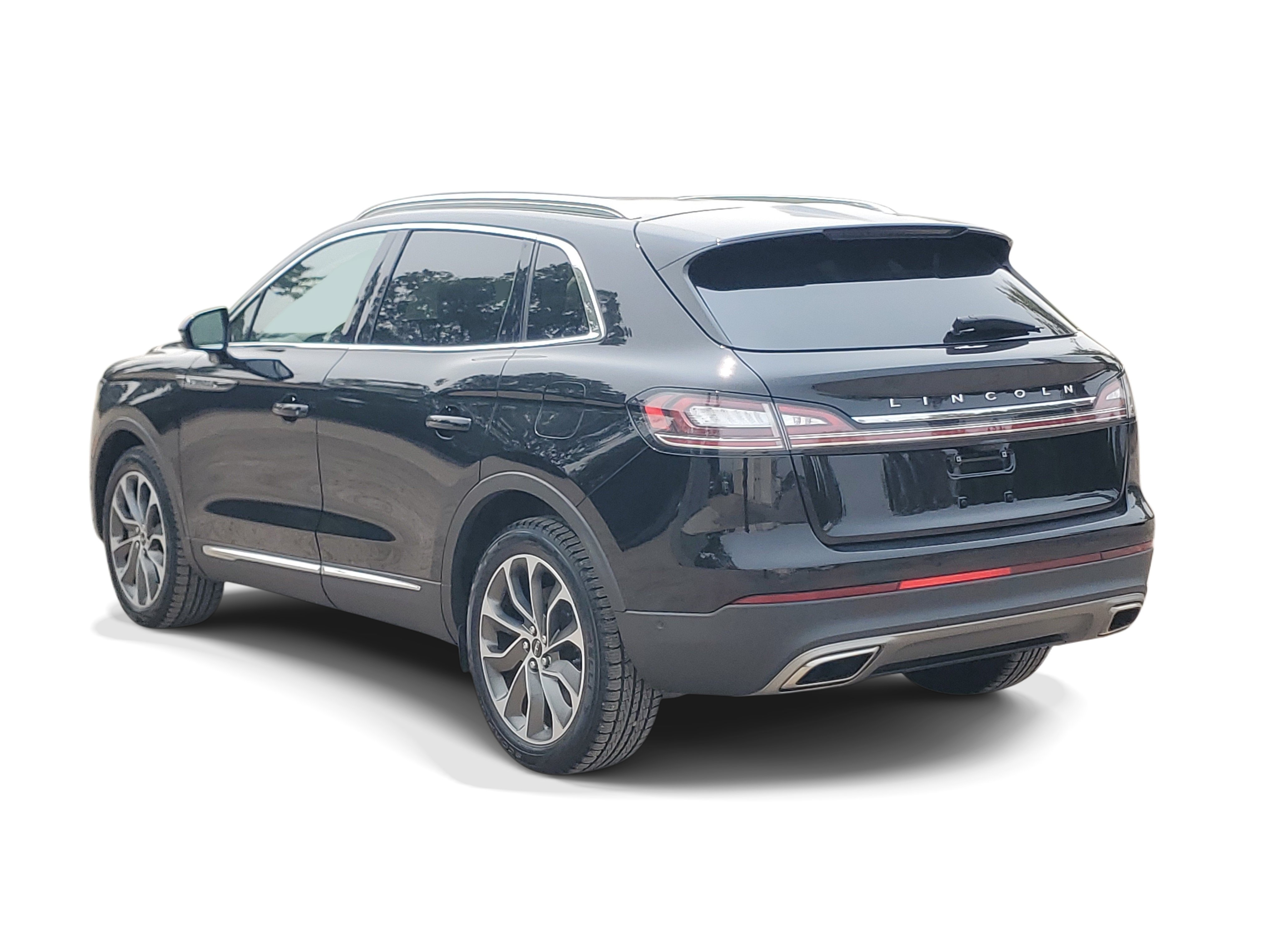 Used 2023 Lincoln Nautilus Reserve w/ Equipment Group 201A AWD/4WD image 4