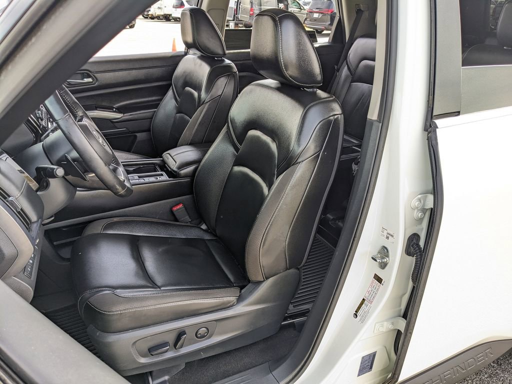 Used 2024 Nissan Pathfinder SL w/ SL Premium Package image 34