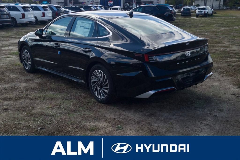 New 2025 Hyundai Sonata SEL FWD image 9