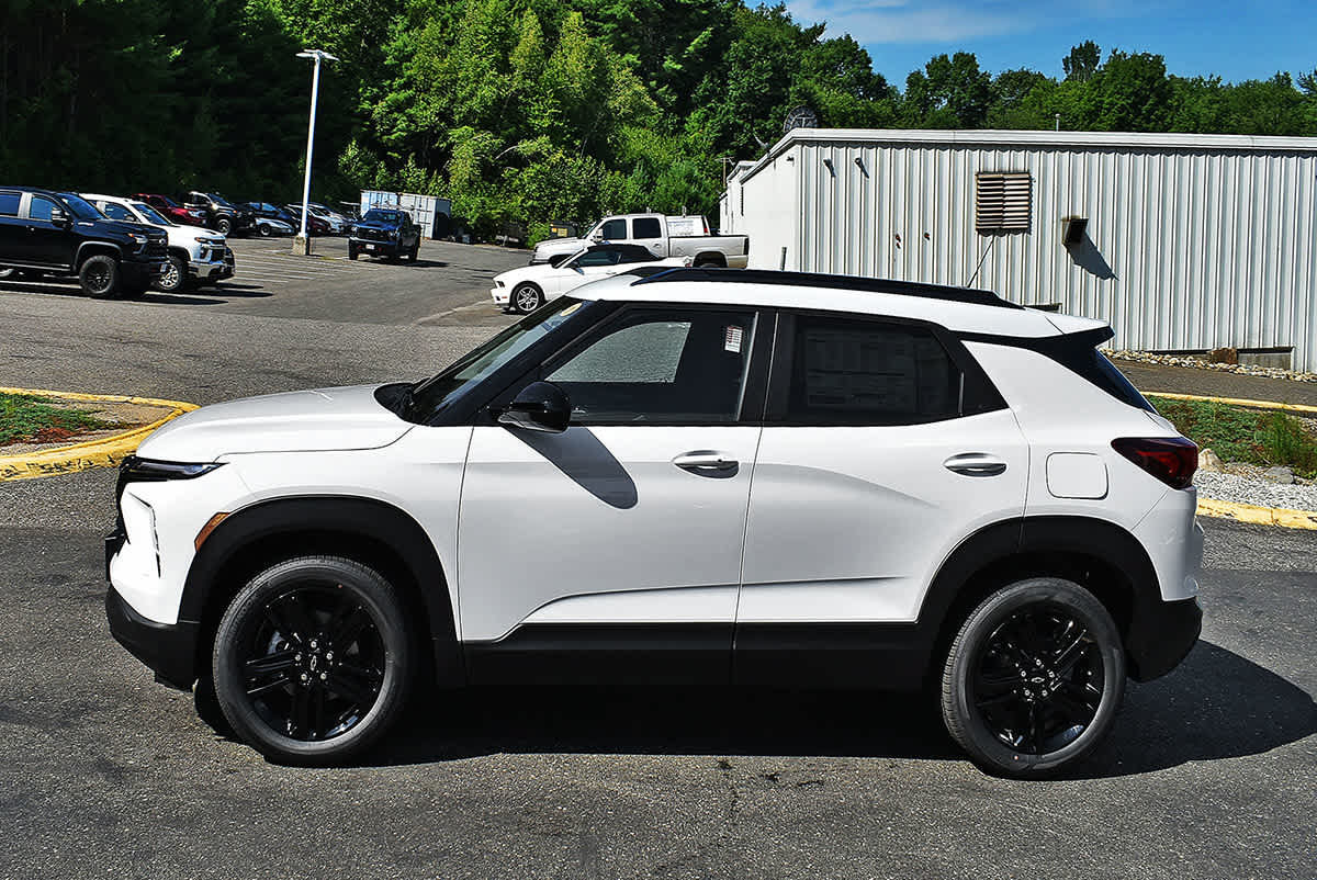 New 2026 Chevrolet TrailBlazer LT w/ Convenience Package AWD/4WD image 4