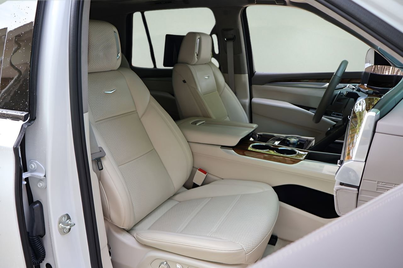 Certified 2025 Cadillac Escalade Sport Platinum AWD/4WD image 22
