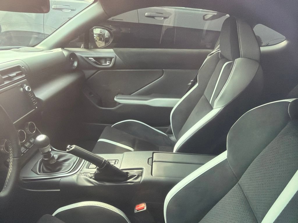 Used 2025 Subaru BRZ Limited RWD image 9