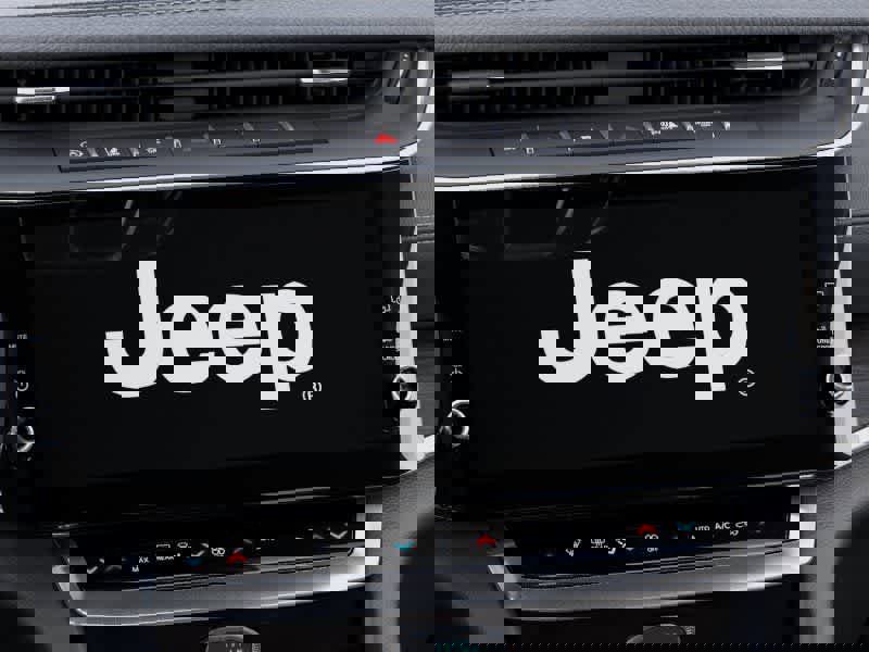 New 2026 Jeep Grand Cherokee Altitude image 18