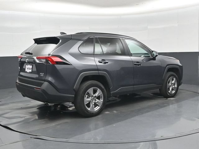 Used 2025 Toyota RAV4 XLE AWD/4WD image 28