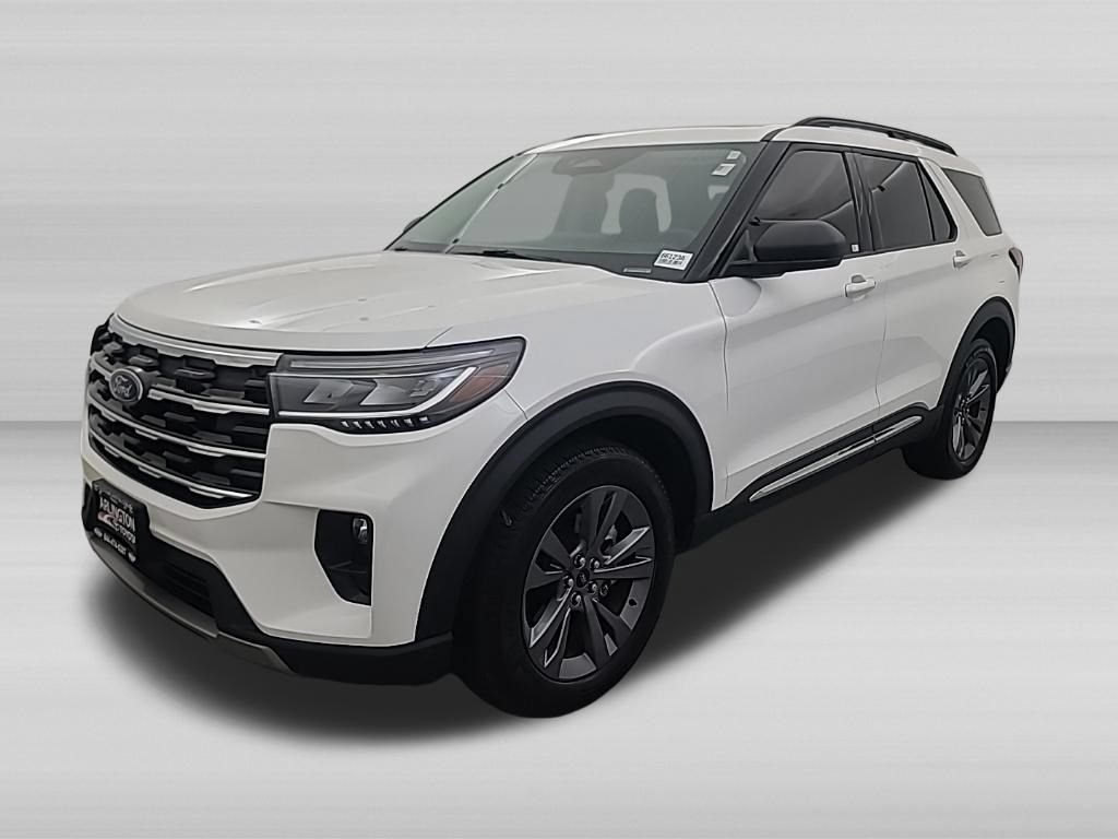 Used 2025 Ford Explorer Active w/ Active Comfort Package AWD/4WD image 8