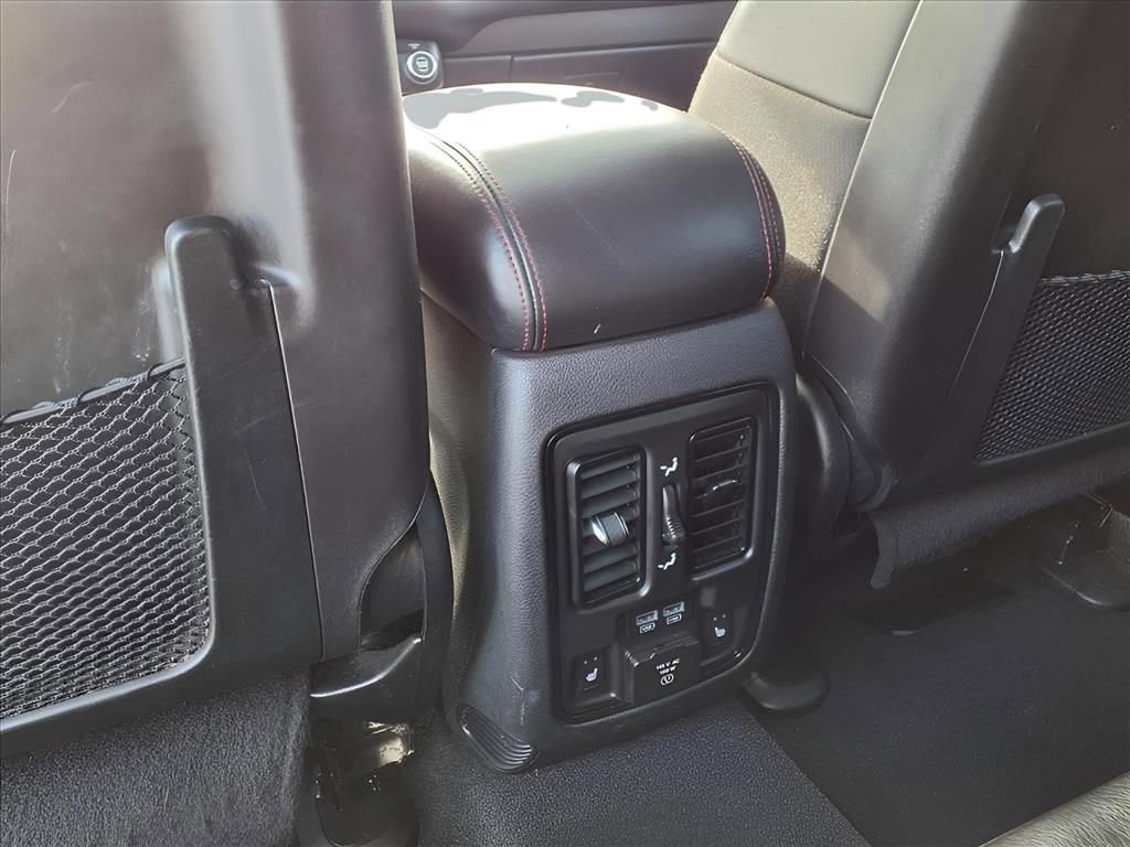 Used 2023 Dodge Durango GT image 26