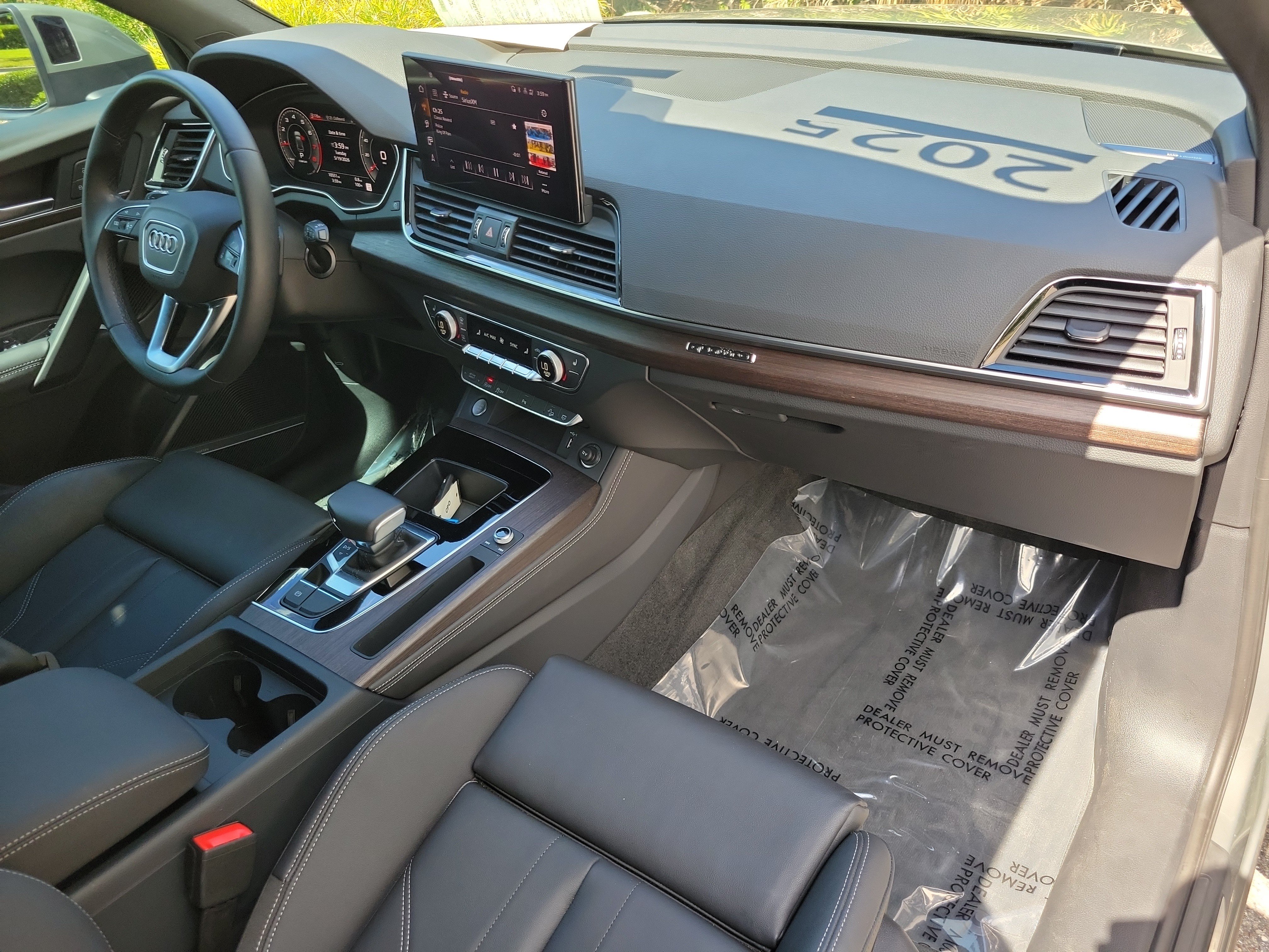 Certified 2025 Audi Q5 2.0T Premium Plus AWD/4WD image 11