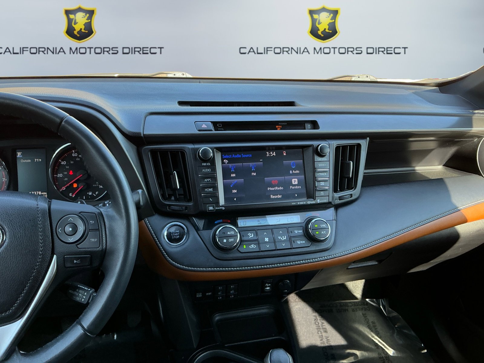 Used 2016 Toyota RAV4 SE w/ Advanced Technology Package image 13