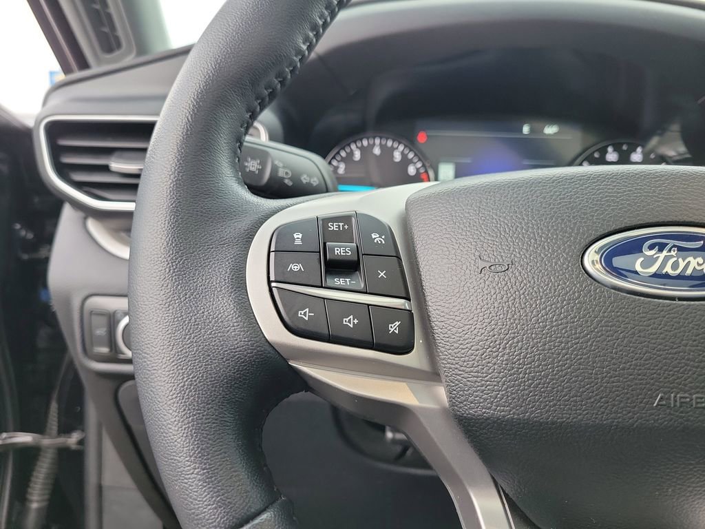 Certified 2023 Ford Explorer XLT w/ Equipment Group 202A image 23