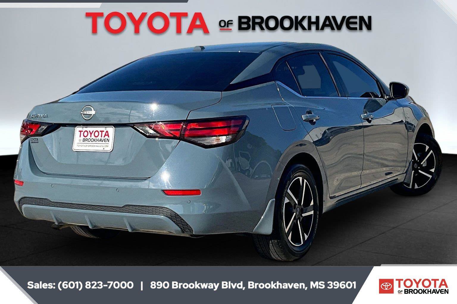 Used 2025 Nissan Sentra SV FWD image 11