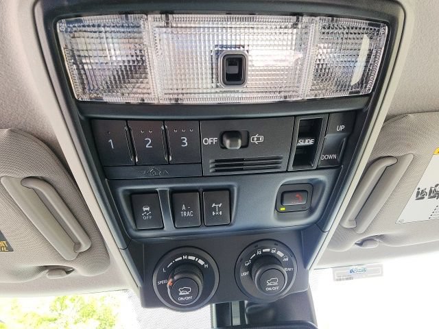 Used 2024 Toyota 4Runner TRD Off-Road Premium w/ Off Road Premium Plus Package AWD/4WD image 32