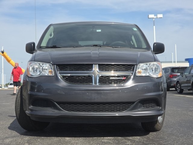 Used 2017 Dodge Grand Caravan SE w/ Power Window Group FWD image 8