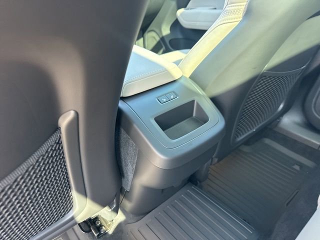 New 2026 Volvo XC60 B5 Plus w/ Protection Package Premier image 23