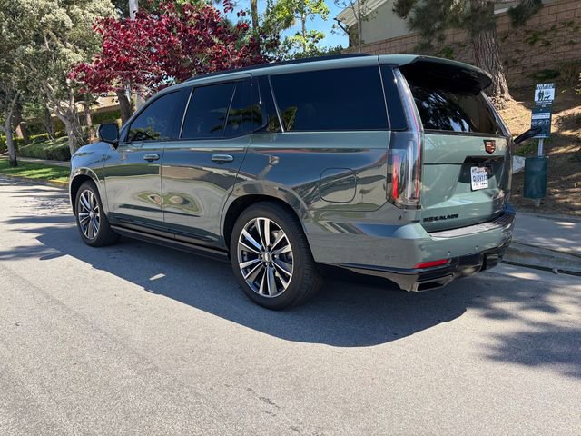 Used 2025 Cadillac Escalade Sport w/ LPO, Floor Liner Package AWD/4WD image 4