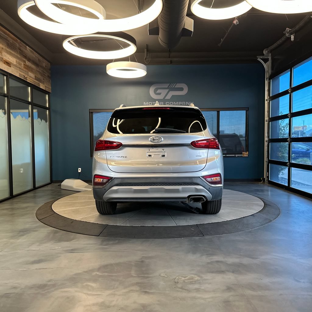 Used 2020 Hyundai Santa Fe Limited AWD/4WD image 4