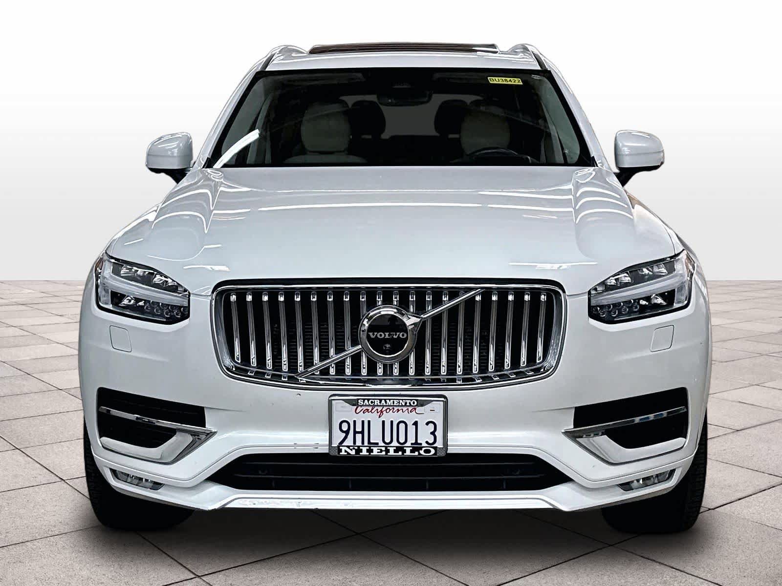 Used 2023 Volvo XC90 B6 Ultimate AWD/4WD image 3